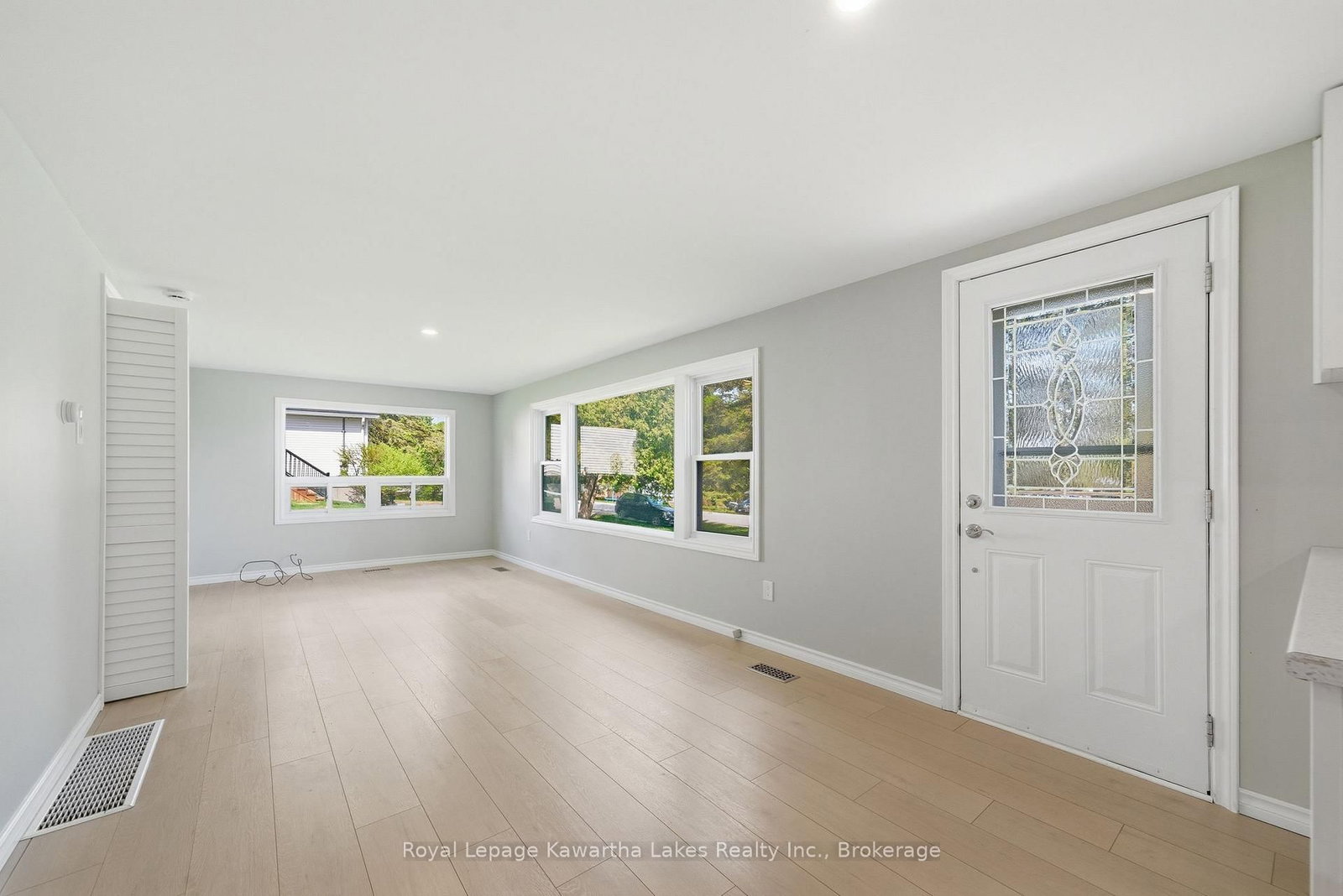 16 Marilyn Crescent • Kawartha Lakes, ON photo 10