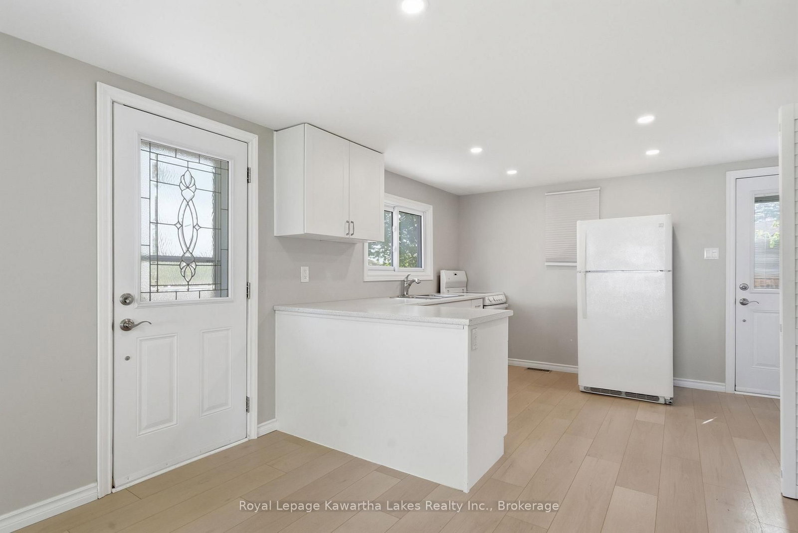 16 Marilyn Crescent • Kawartha Lakes, ON photo 11