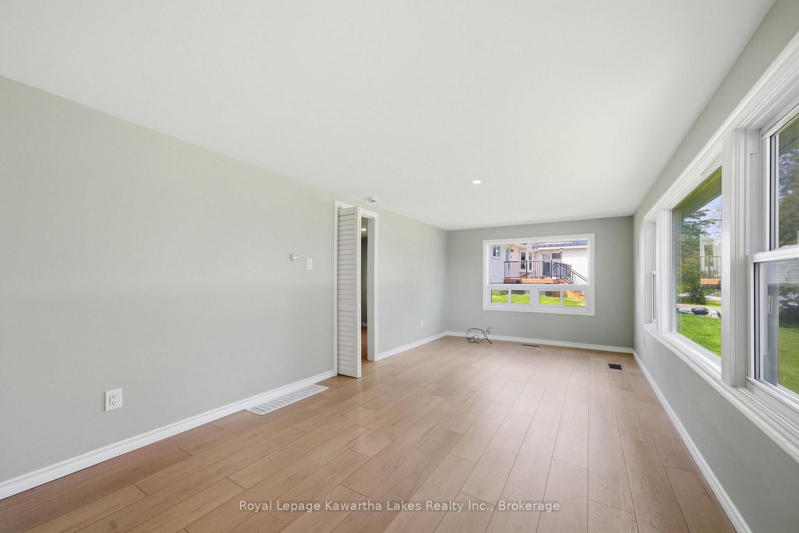 16 Marilyn Crescent • Kawartha Lakes, ON photo 12