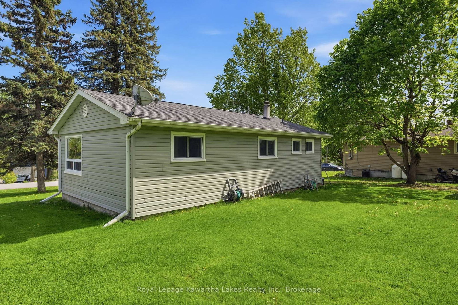16 Marilyn Crescent • Kawartha Lakes, ON photo 28