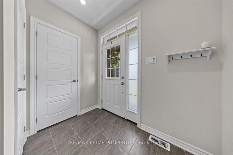 350 Sweetfern Crescent