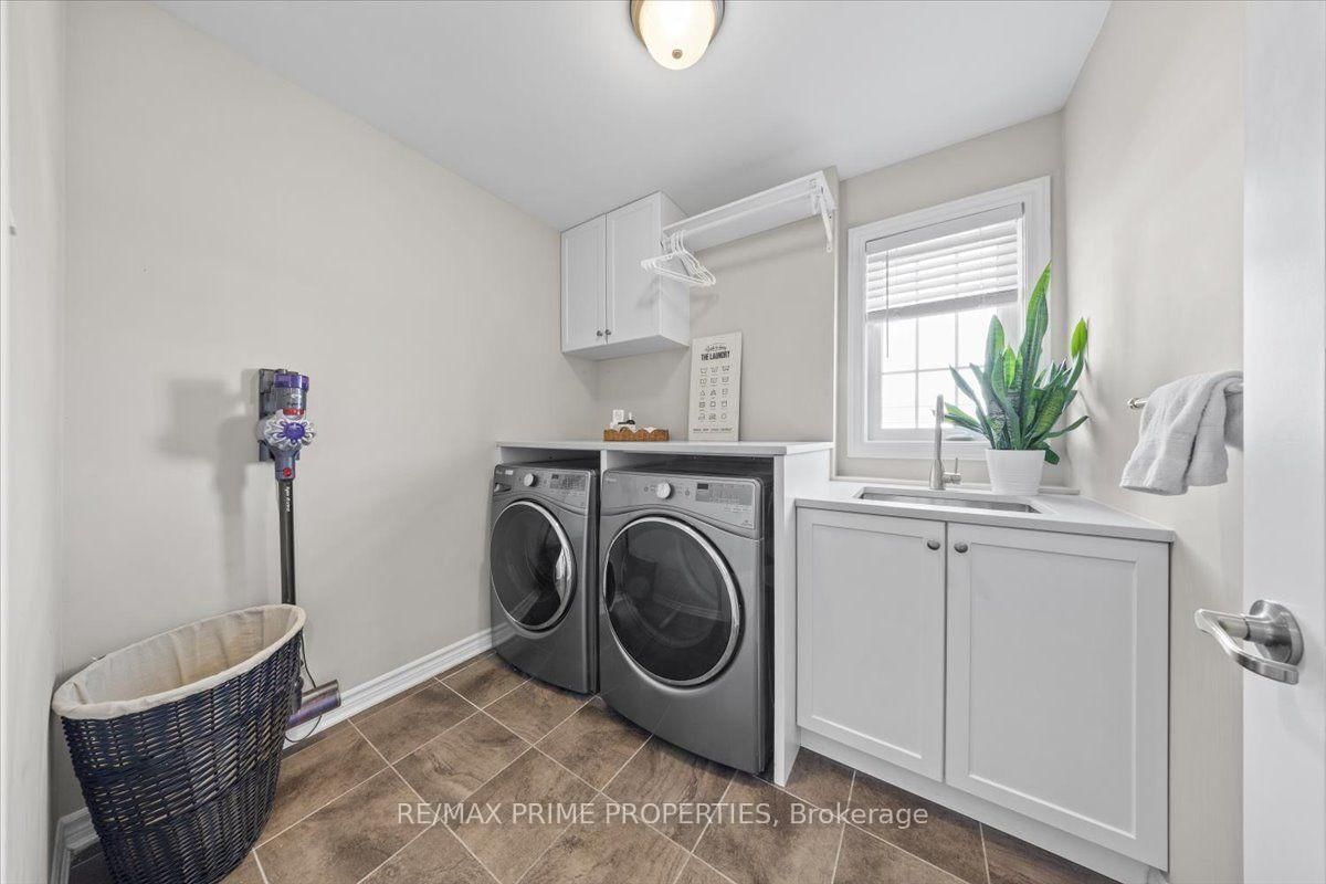 350 Sweetfern Crescent • Ottawa, ON photo 37