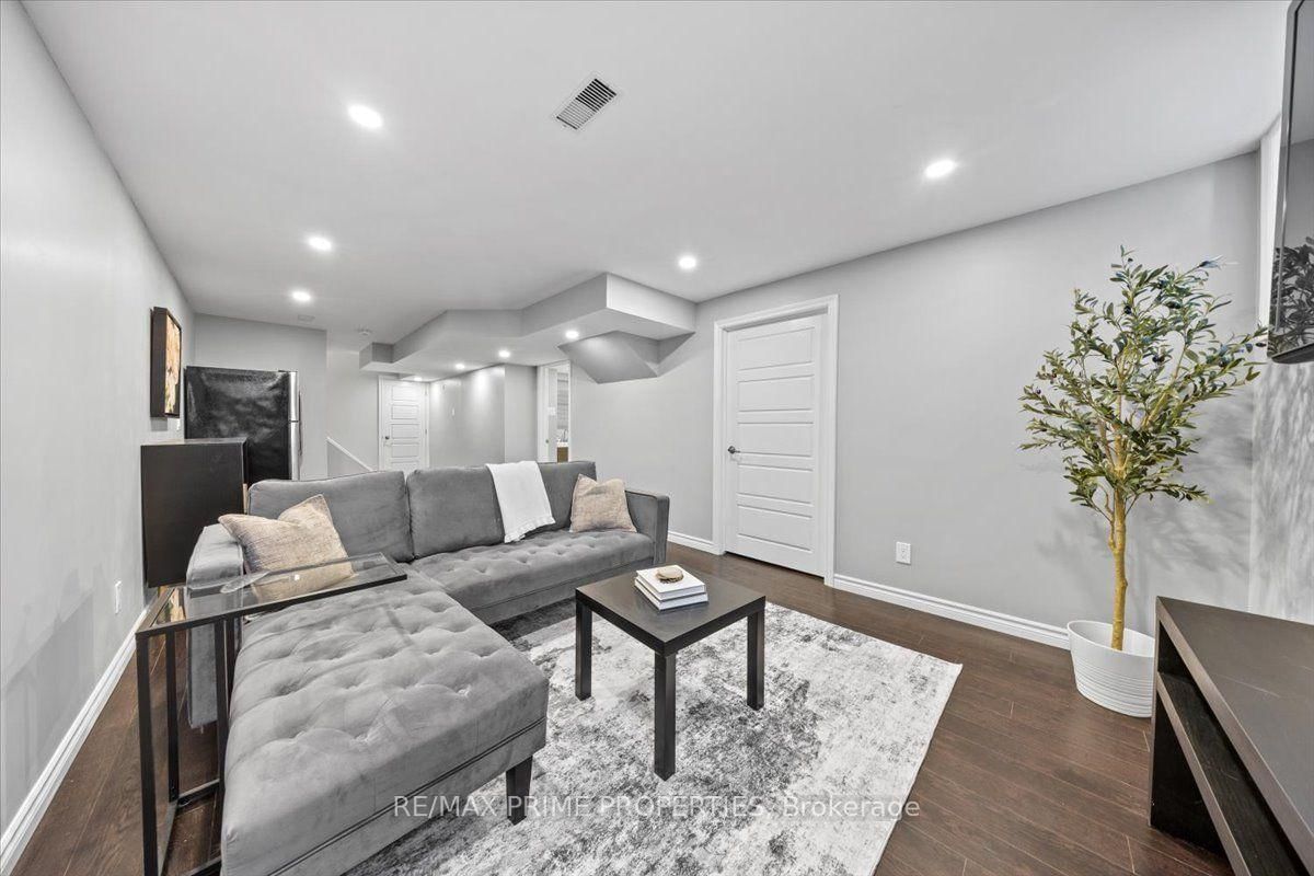 350 Sweetfern Crescent • Ottawa, ON photo 40