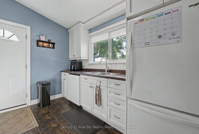328 Mckenzie Avenue • North Bay, ON photo 9