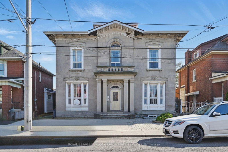 55 Barton Street W