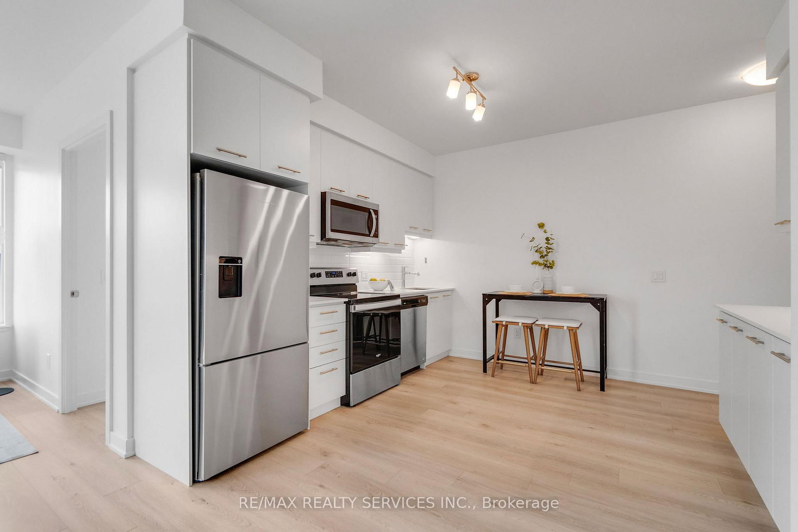 385 Winston Road • #505 • Grimsby, ON photo 10