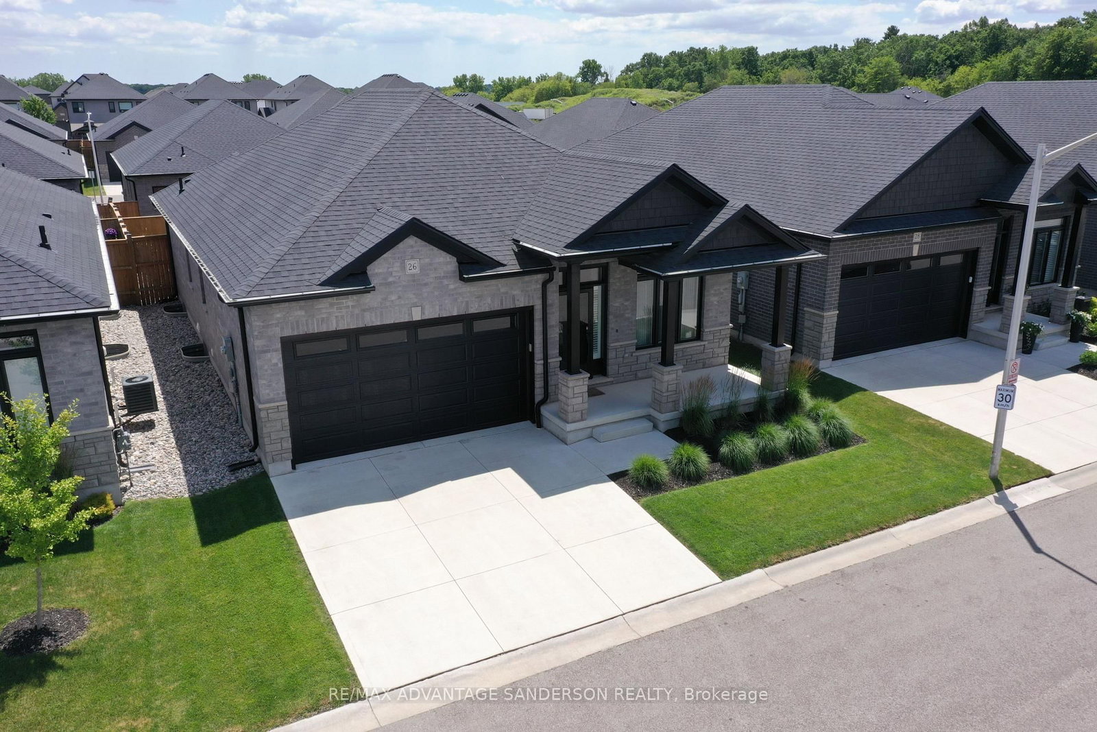 383 Daventry Way • #26 • Middlesex Centre, ON photo 2