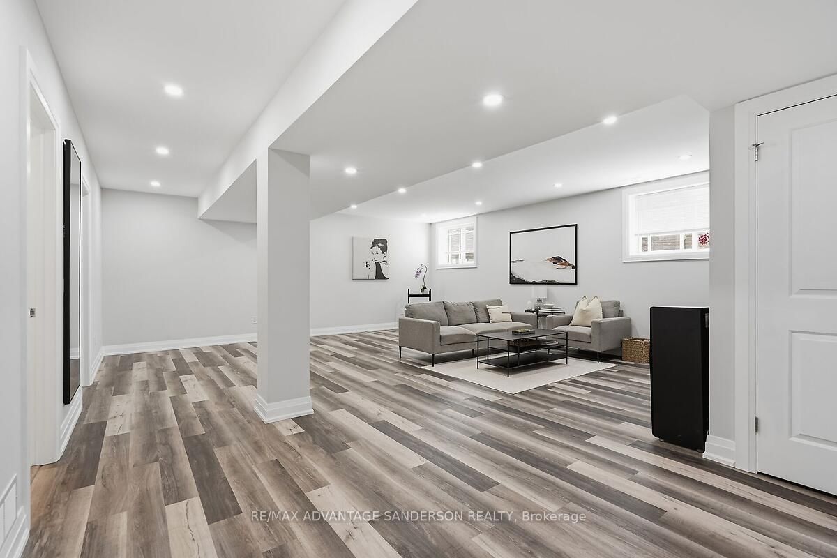 383 Daventry Way • #26 • Middlesex Centre, ON photo 37