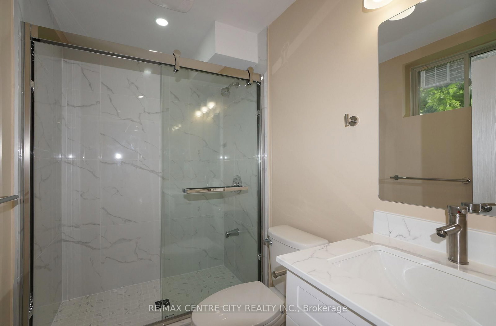 742 Marigold Street • London North, ON photo 28
