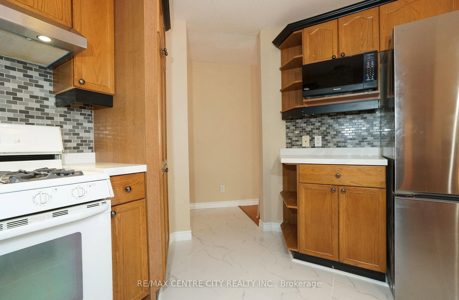 742 Marigold Street • London North, ON photo 8