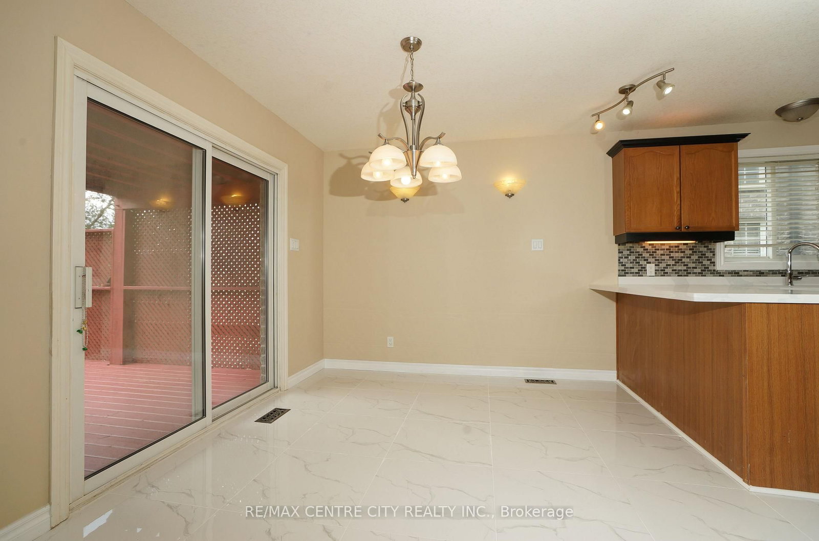 742 Marigold Street • London North, ON photo 9