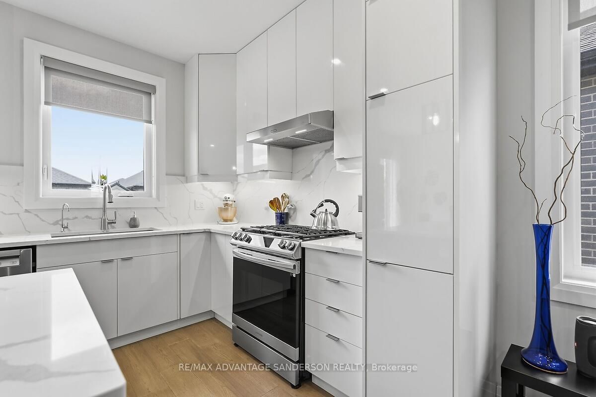 383 Daventry Way • #26 • Middlesex Centre, ON photo 25