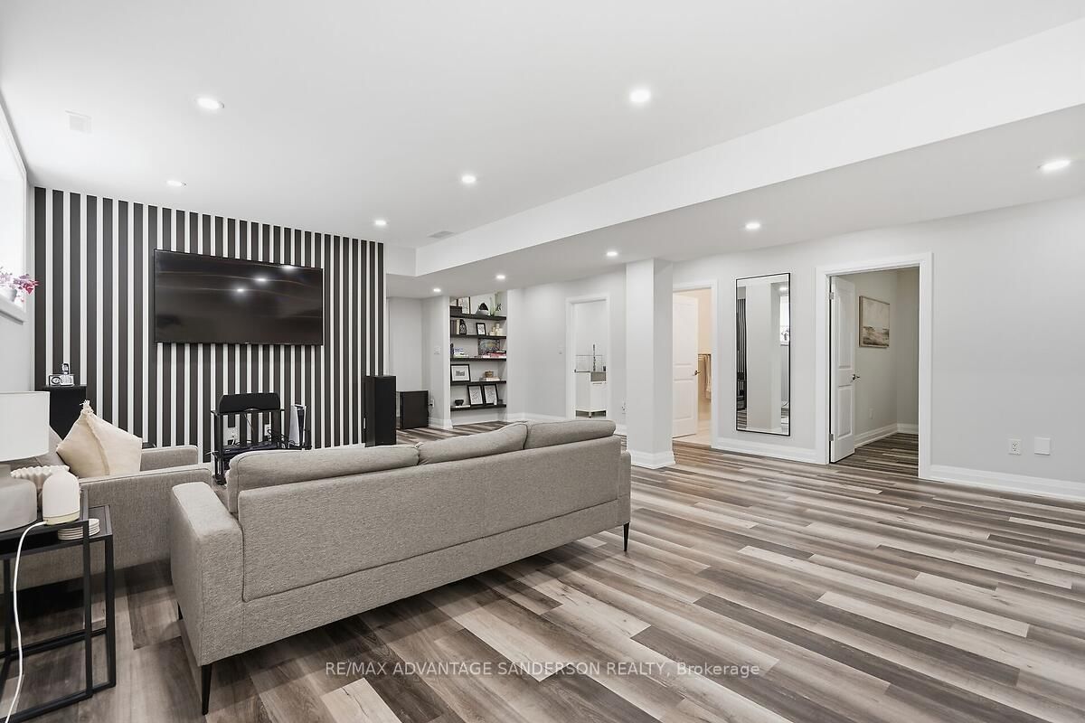 383 Daventry Way • #26 • Middlesex Centre, ON photo 39