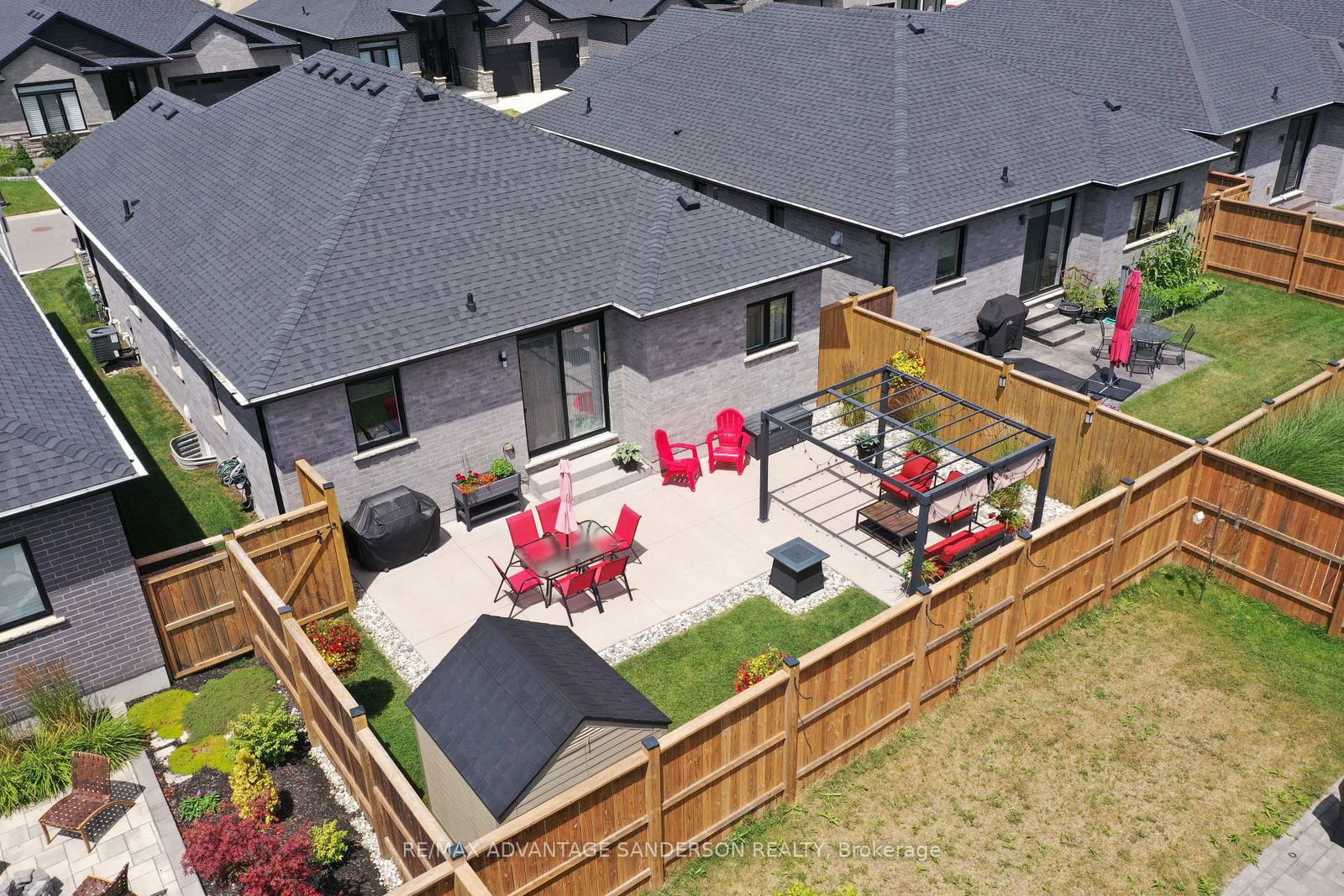 383 Daventry Way • #26 • Middlesex Centre, ON photo 5