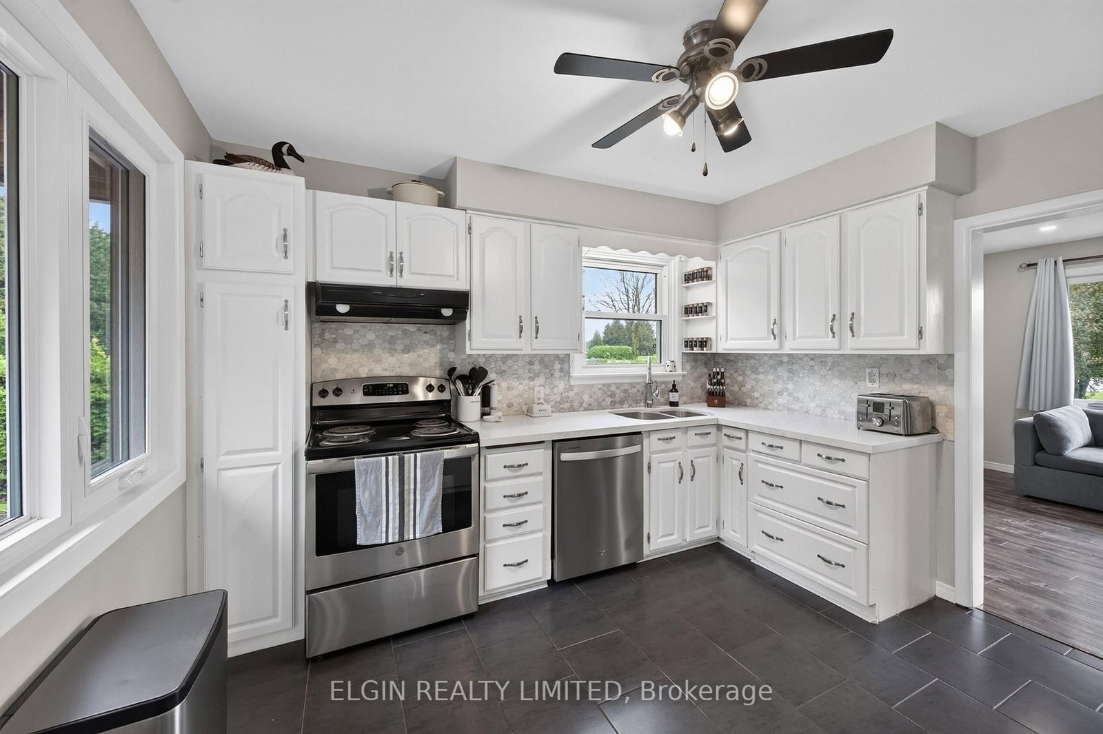 5846 FAIRVIEW Road • Central Elgin, ON photo 27