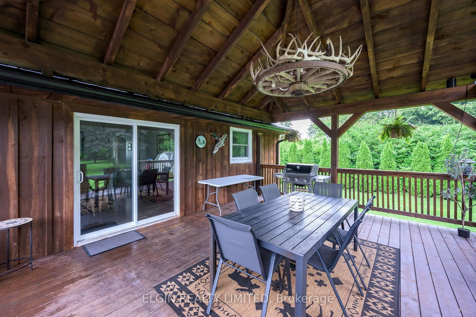 5846 FAIRVIEW Road • Central Elgin, ON photo 9