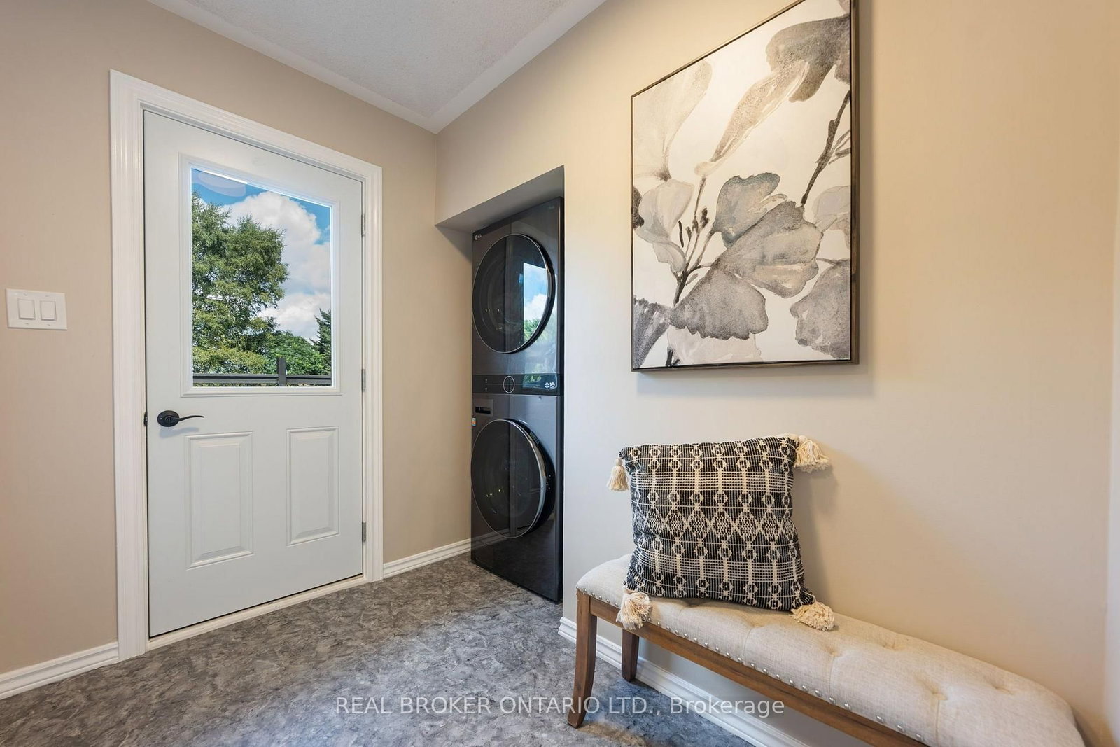 553 NORFOLK COUNTY ROAD 21 • Norfolk, ON photo 21