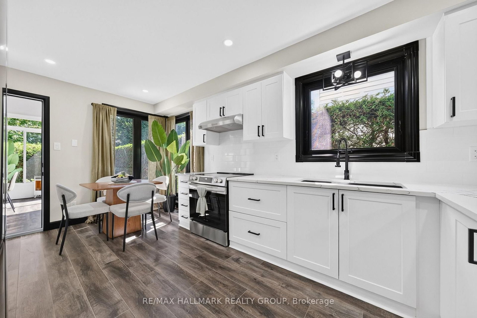 1647 Boyer Road • Ottawa, ON photo 12