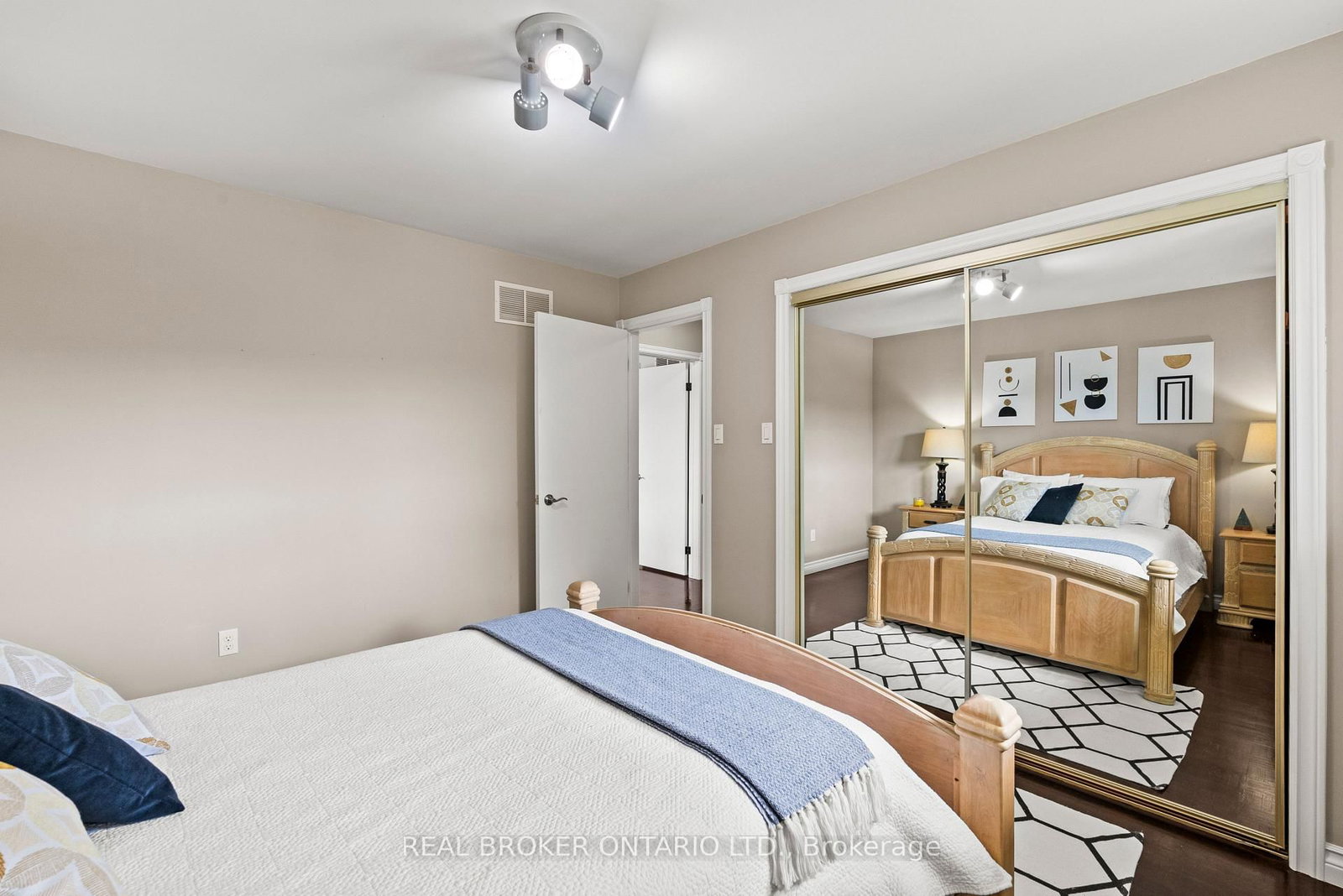 87 Monte Drive • Hamilton, ON photo 25