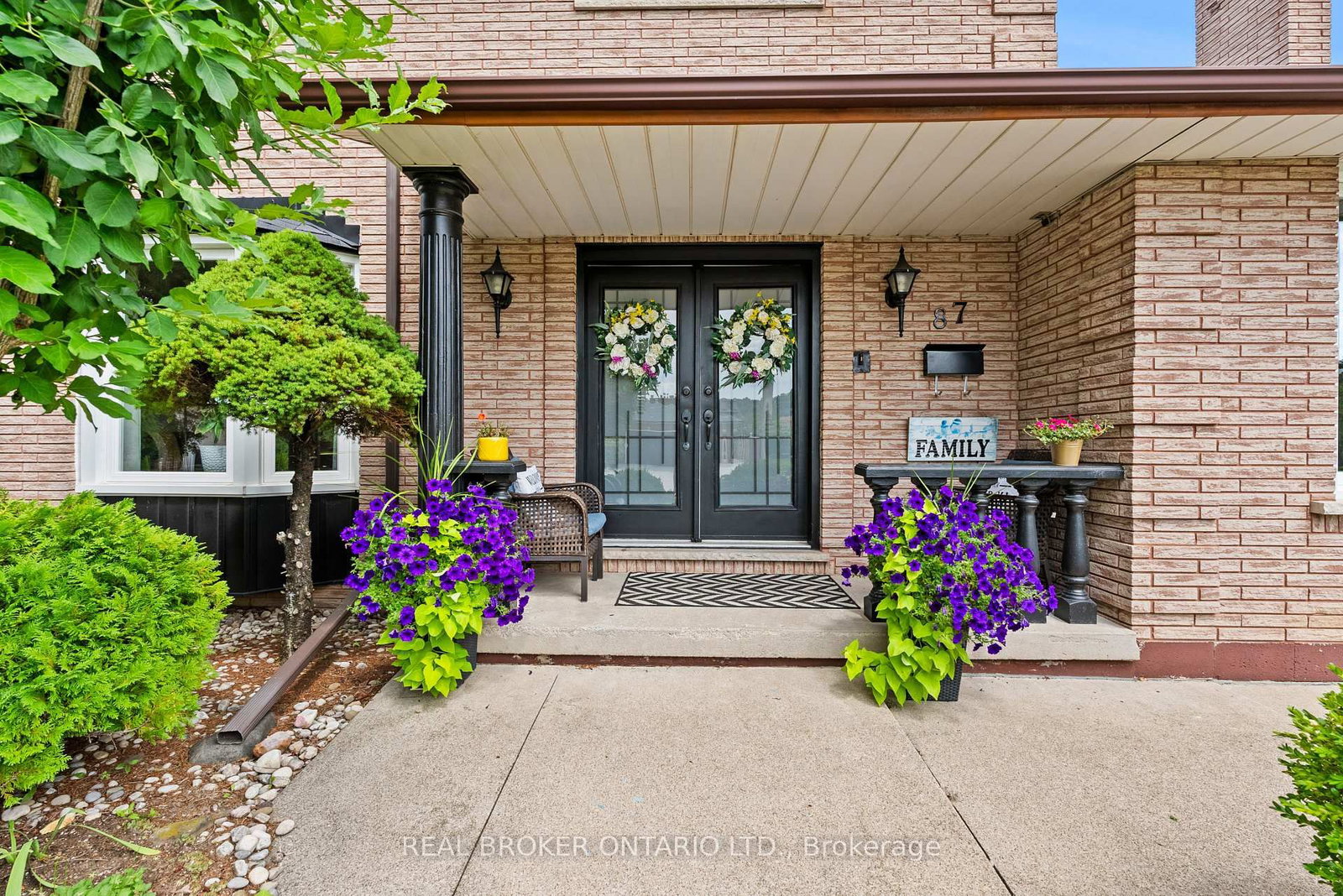 87 Monte Drive • Hamilton, ON photo 5