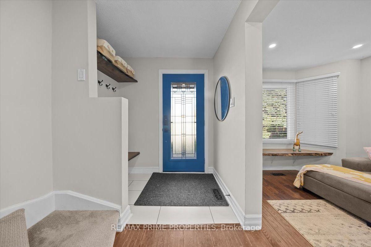 78 Fieldgate Drive • Ottawa, ON photo 3