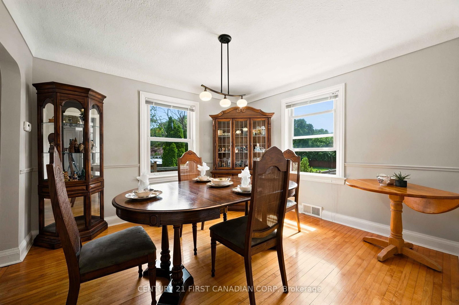 1027 London Road • Sarnia, ON photo 12