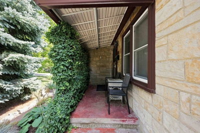 1027 London Road • Sarnia, ON photo 5