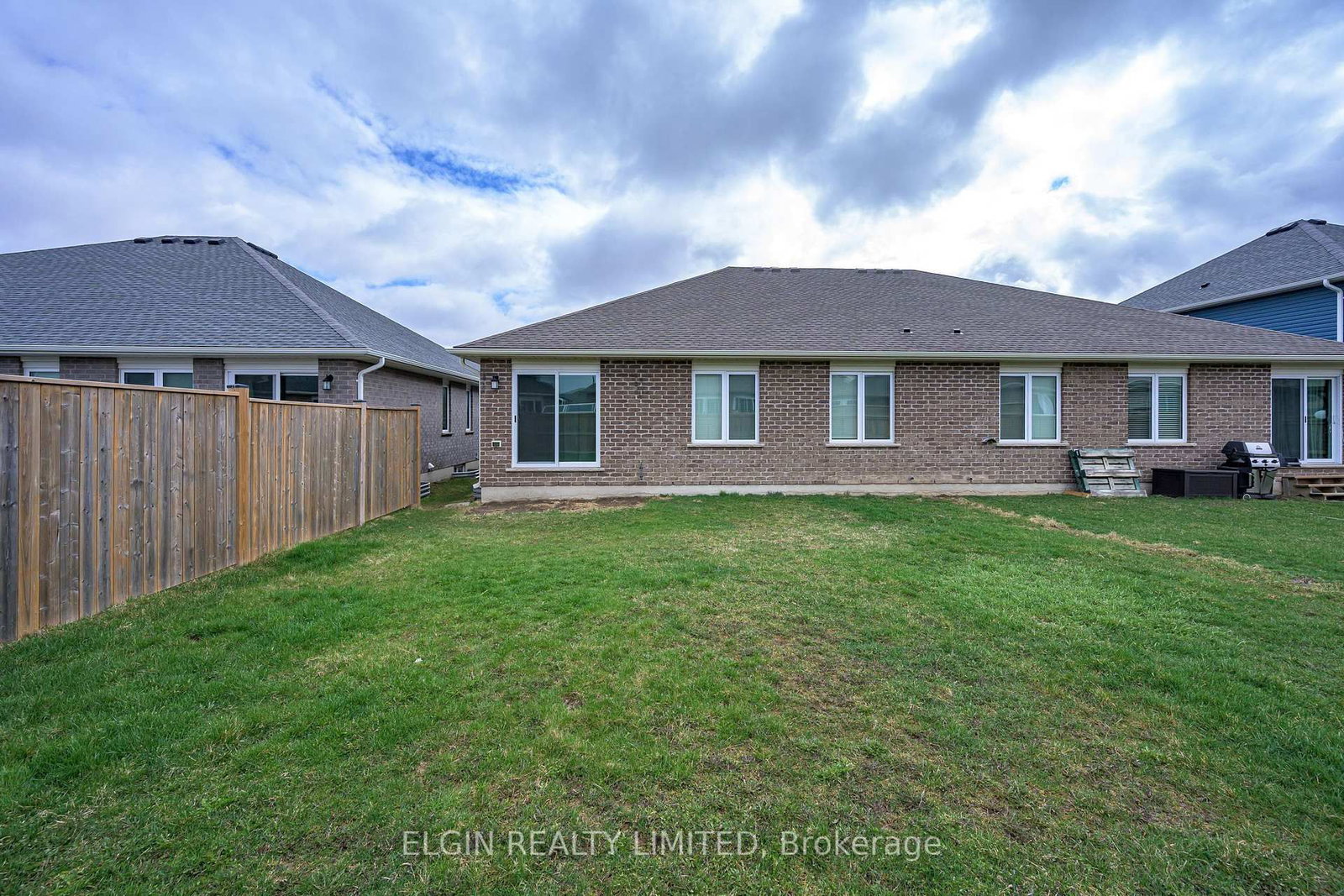 92 Renaissance Drive • St. Thomas, ON photo 20
