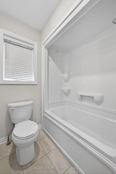 92 Renaissance Drive • St. Thomas, ON photo 8