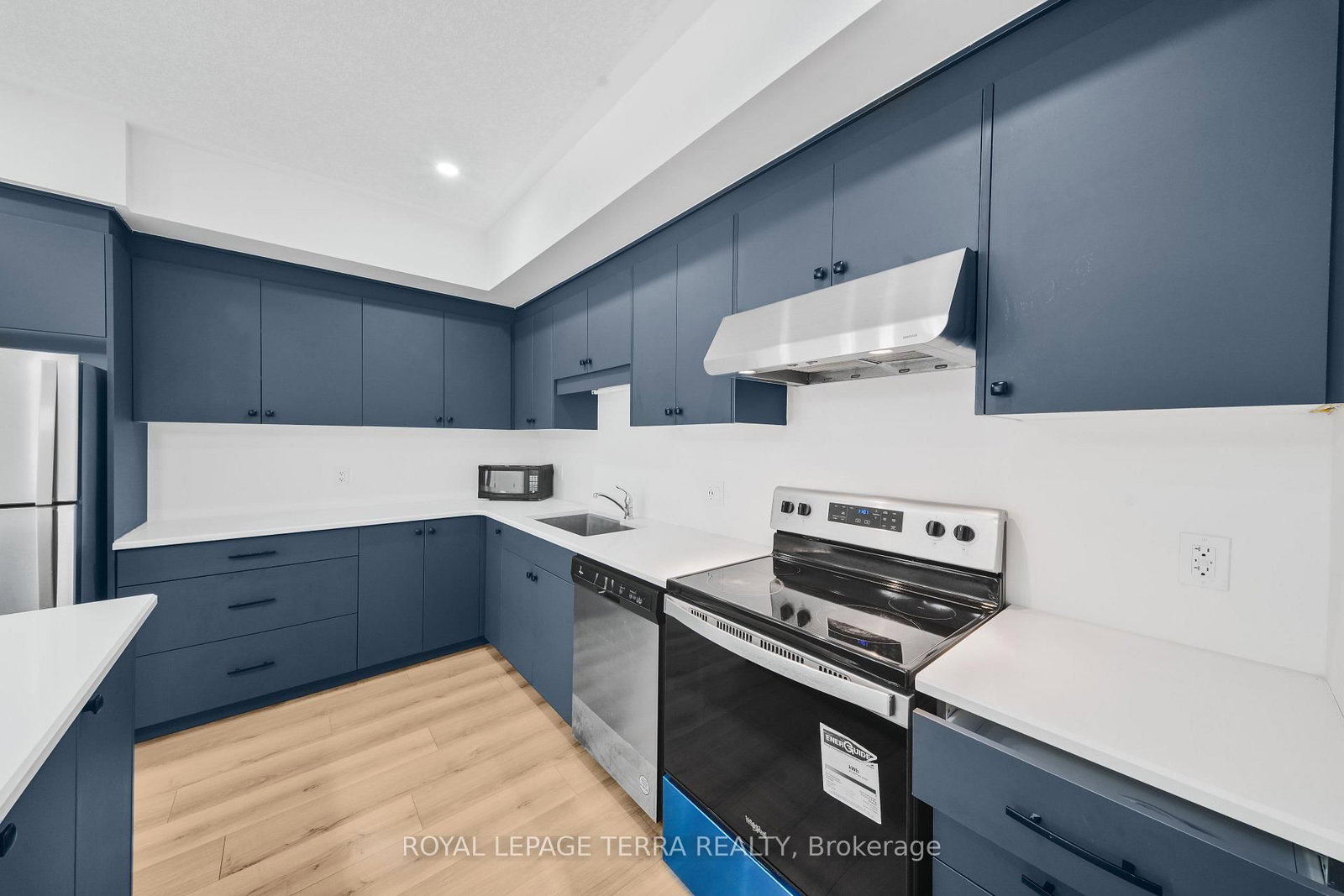 25 Isherwood Avenue • #56 • Cambridge, ON photo 10