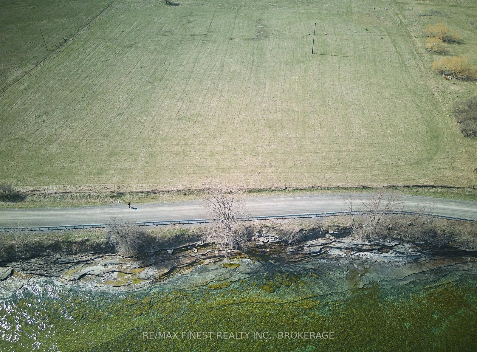 LT 17 PT 2 SOUTH SHORE Road • Stella, ON photo 9