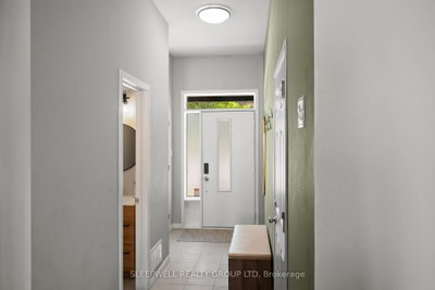 147 Westphalian Avenue • Ottawa, ON photo 3