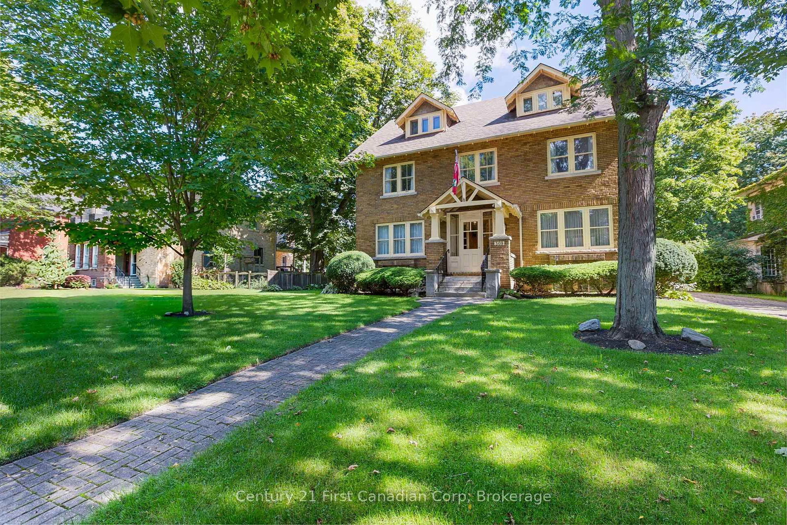 309 Oxford Street, Ingersoll, photo 2