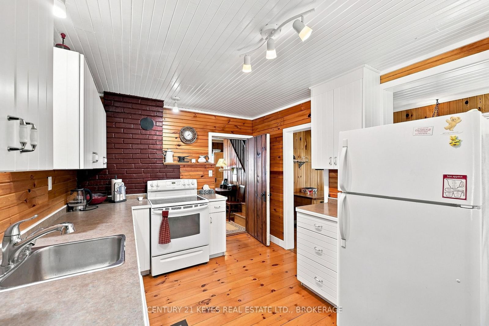 99 Tremont Park Island • Leeds and the Thousand Islands, ON photo 28