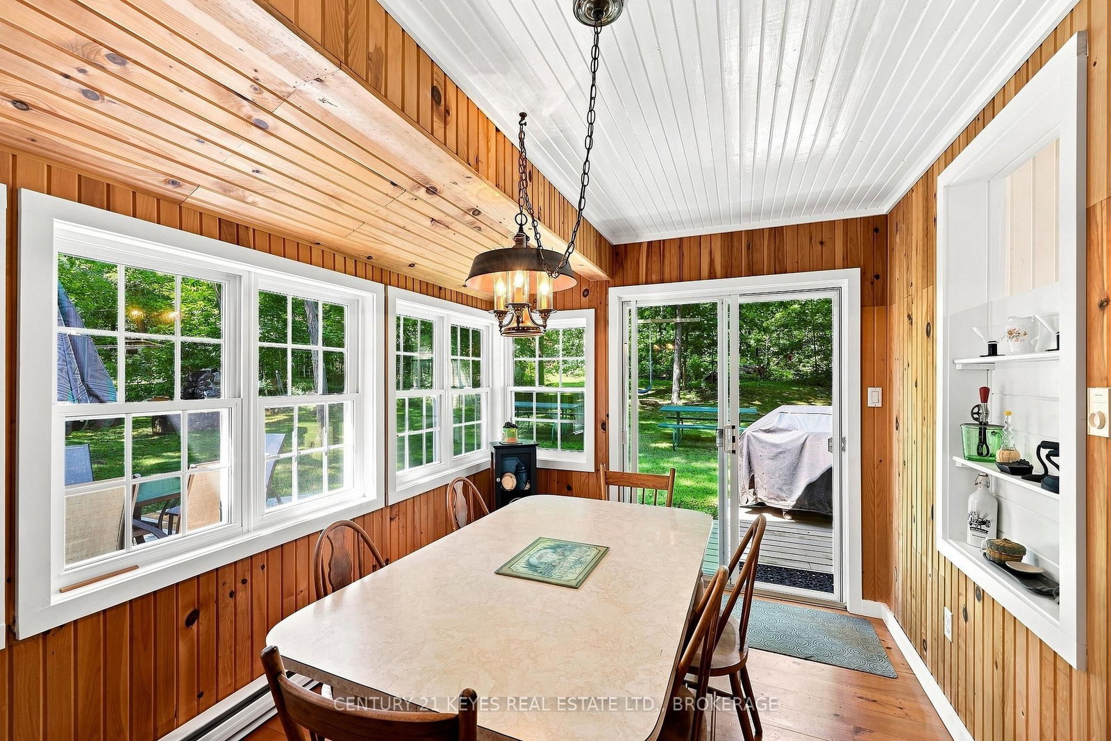 99 Tremont Park Island • Leeds and the Thousand Islands, ON photo 30