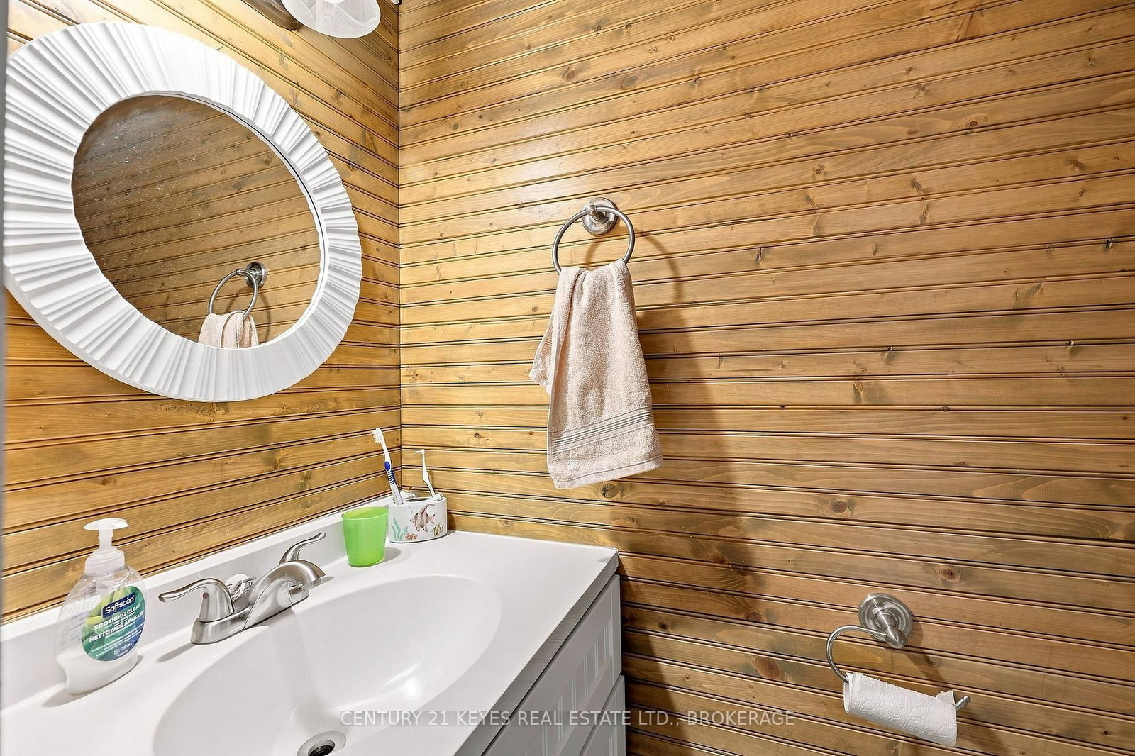 99 Tremont Park Island • Leeds and the Thousand Islands, ON photo 37