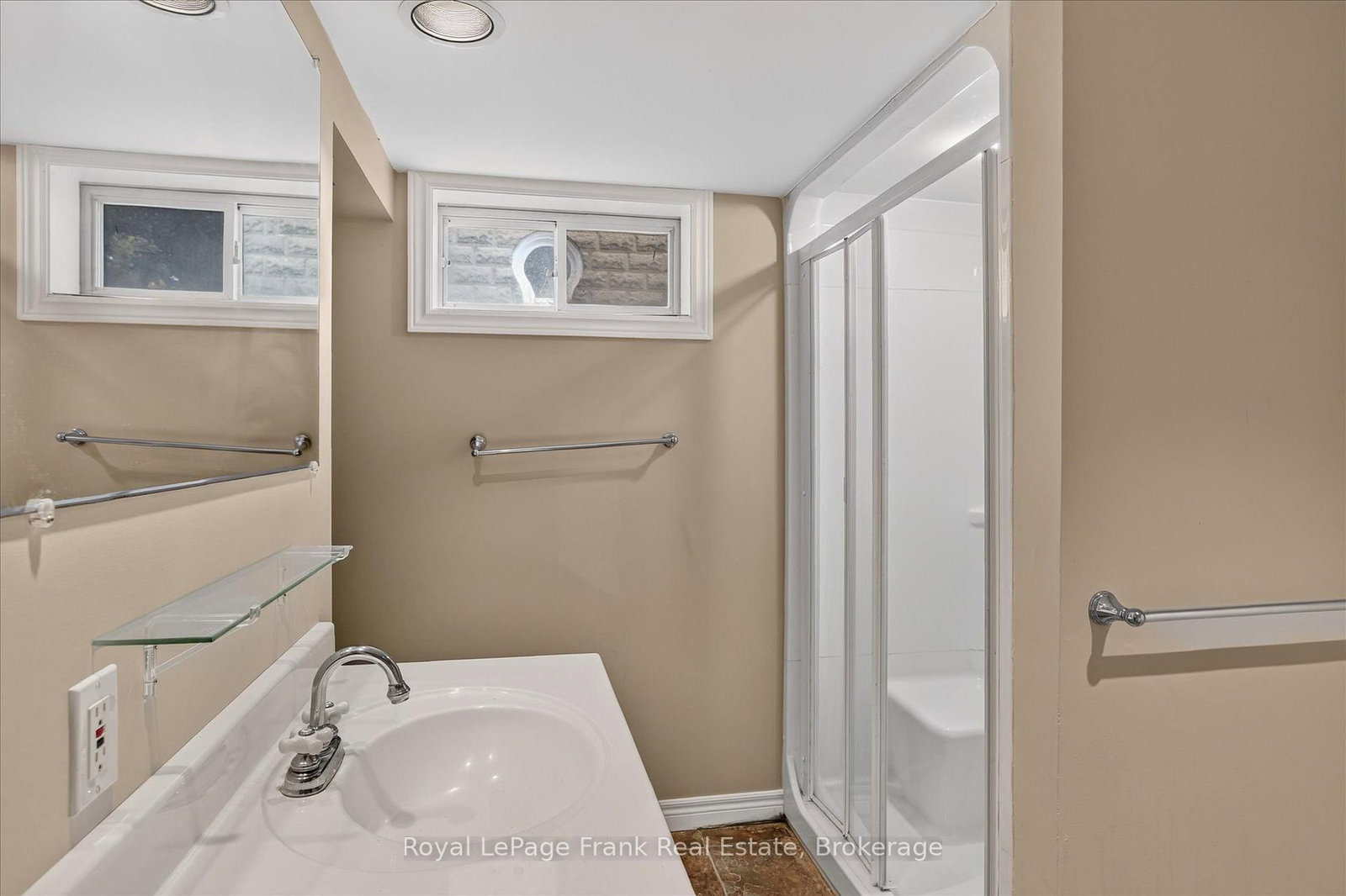 174 Sophia Street • Peterborough, ON photo 28
