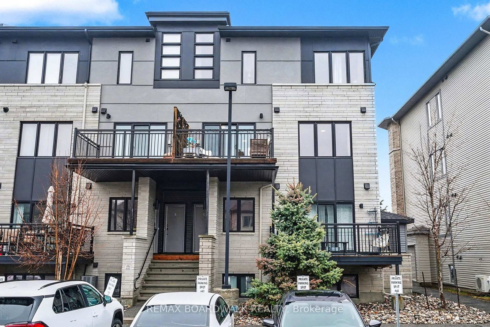 454 Via Verona Street • #36 • Ottawa, ON photo 2
