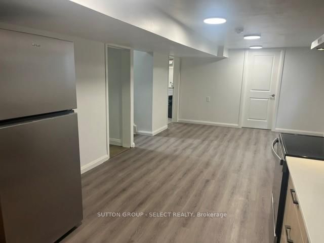 LOWER - 6 KIRKTON Court