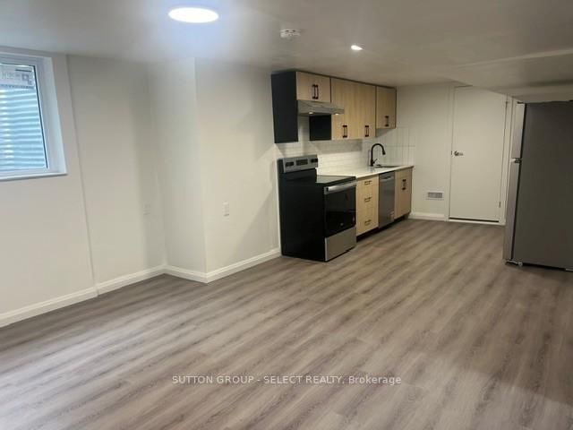 LOWER - 6 KIRKTON Court