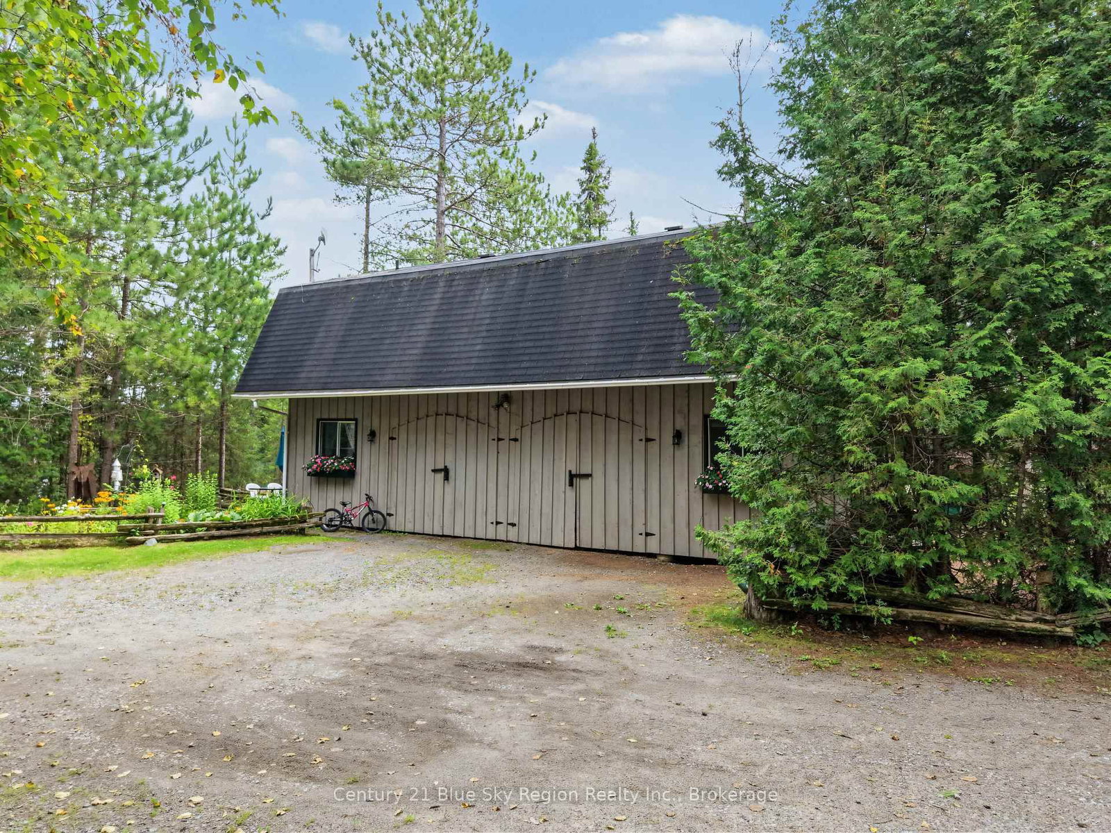 5065 Highway 11 N • Temagami, ON photo 40
