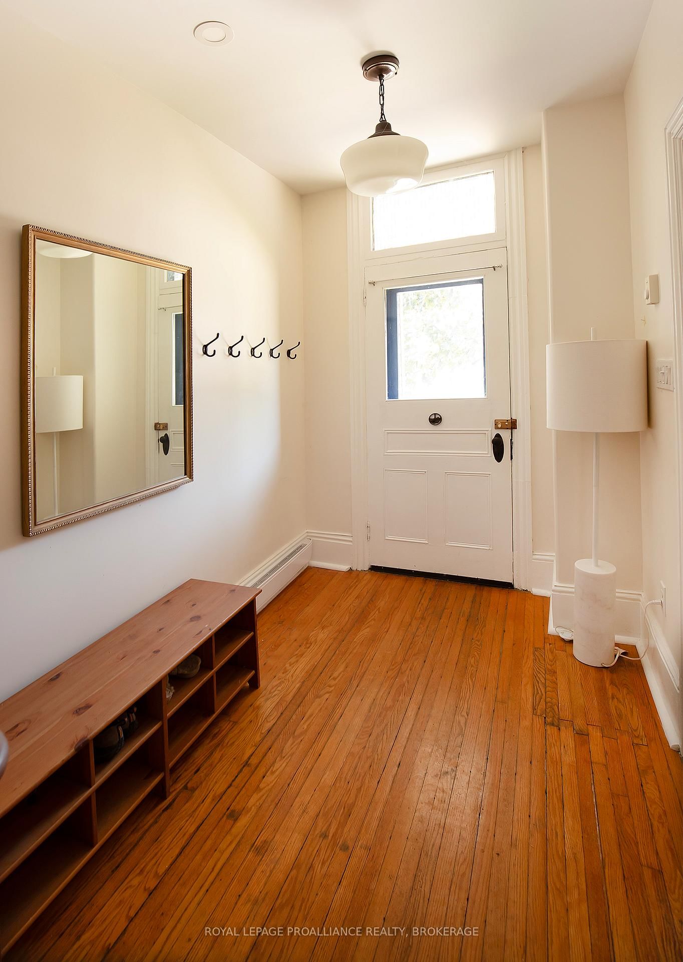 300 Sydenham Street • Kingston, ON photo 3
