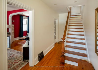 300 Sydenham Street • Kingston, ON photo 4