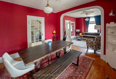 300 Sydenham Street • Kingston, ON photo 8
