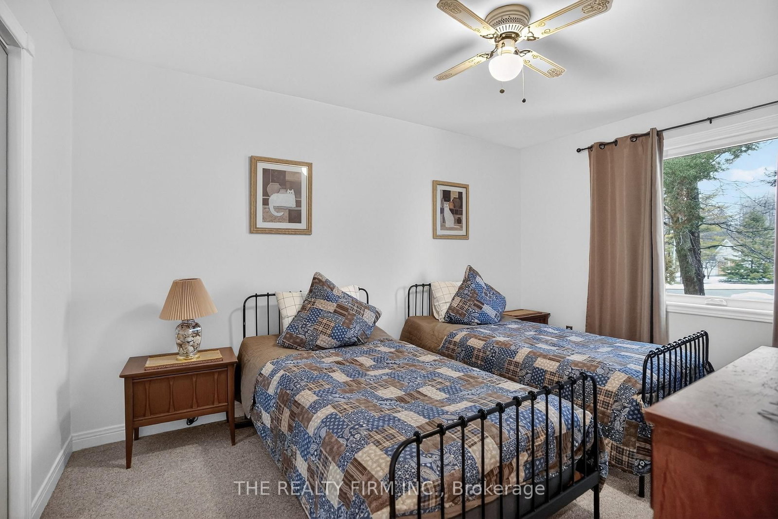 4084 Bluepoint Drive • Plympton-Wyoming, ON photo 12