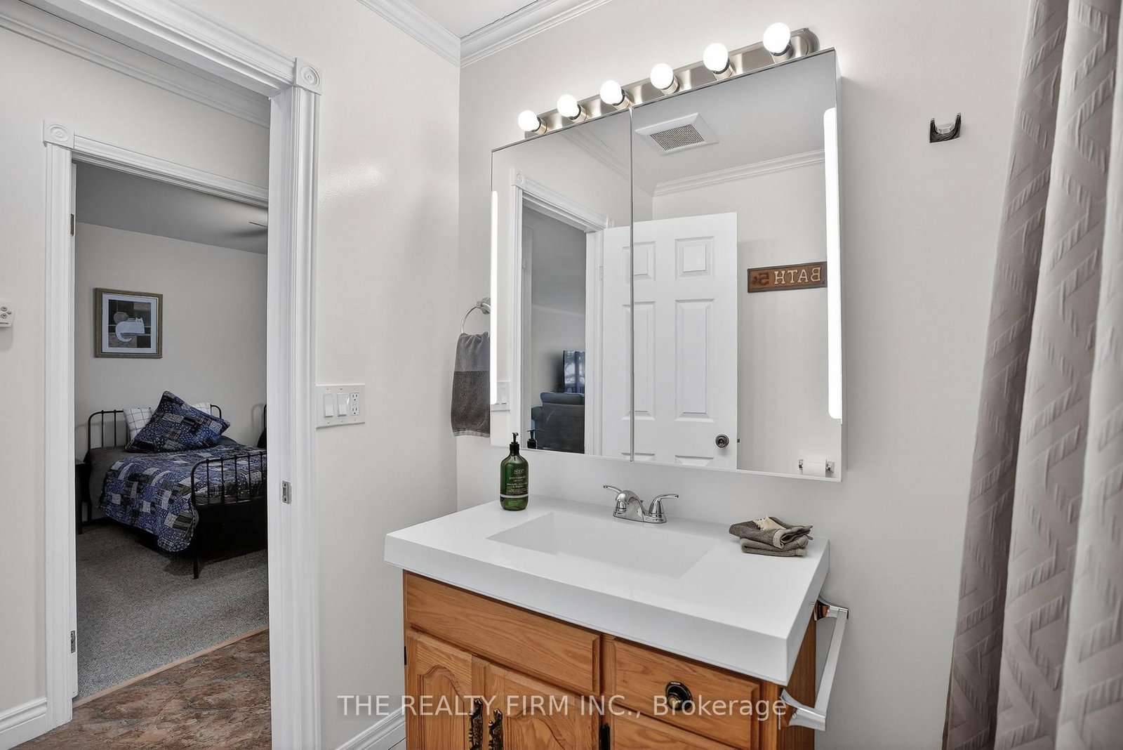 4084 Bluepoint Drive • Plympton-Wyoming, ON photo 15