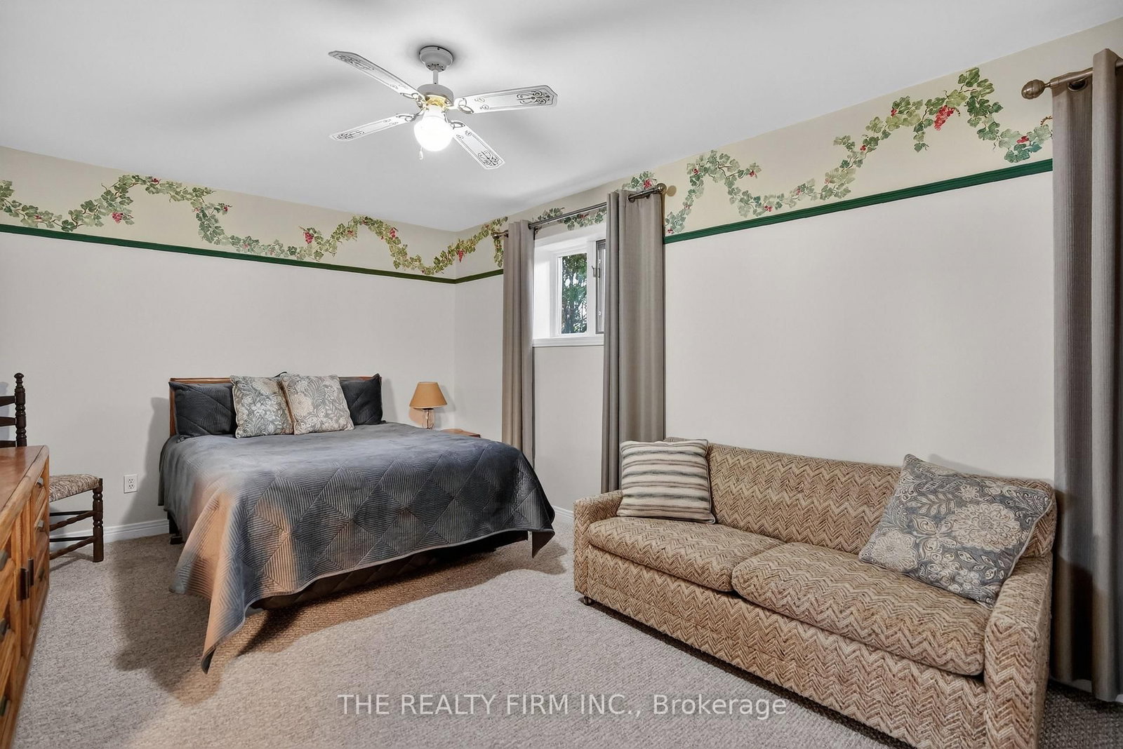 4084 Bluepoint Drive • Plympton-Wyoming, ON photo 23