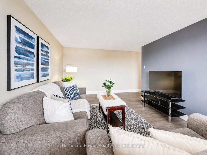 303 - 4 Avalon Place