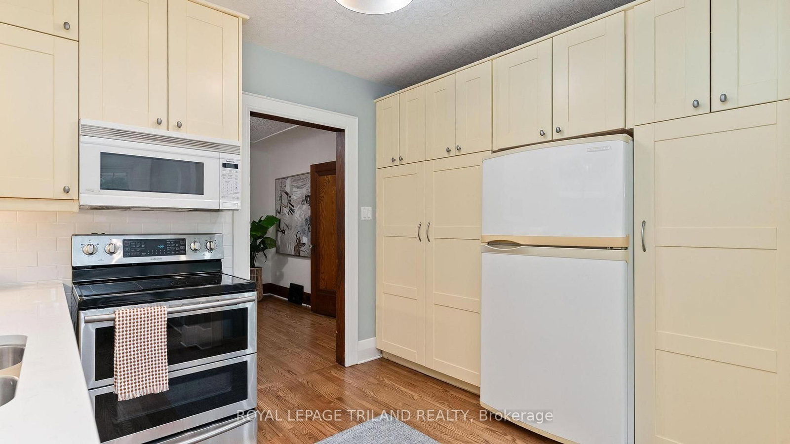 282 Cathcart Street • London South, ON photo 8