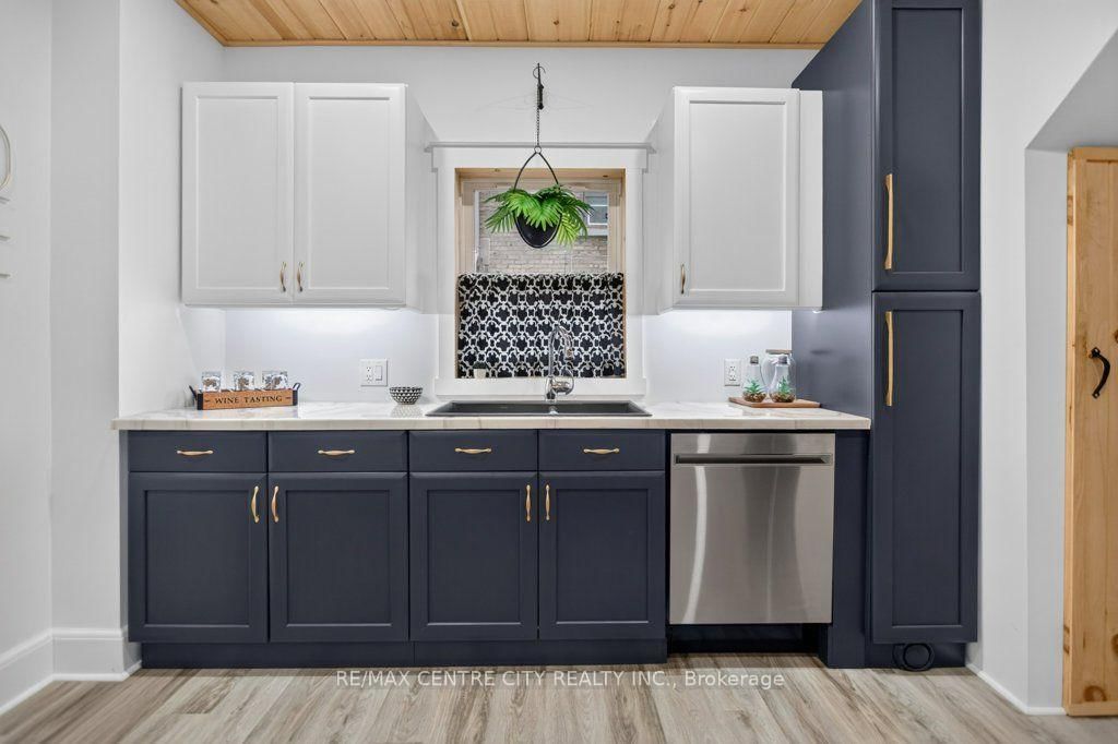 344 Wellington Street • St. Thomas, ON photo 15